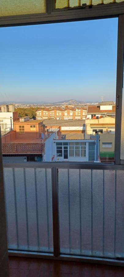 Apartamento Entero De Tres Habitaciones, Cerca De La Playa! Acogedor, Luminoso Y Tranquilo Malgrat de Mar Eksteriør billede
